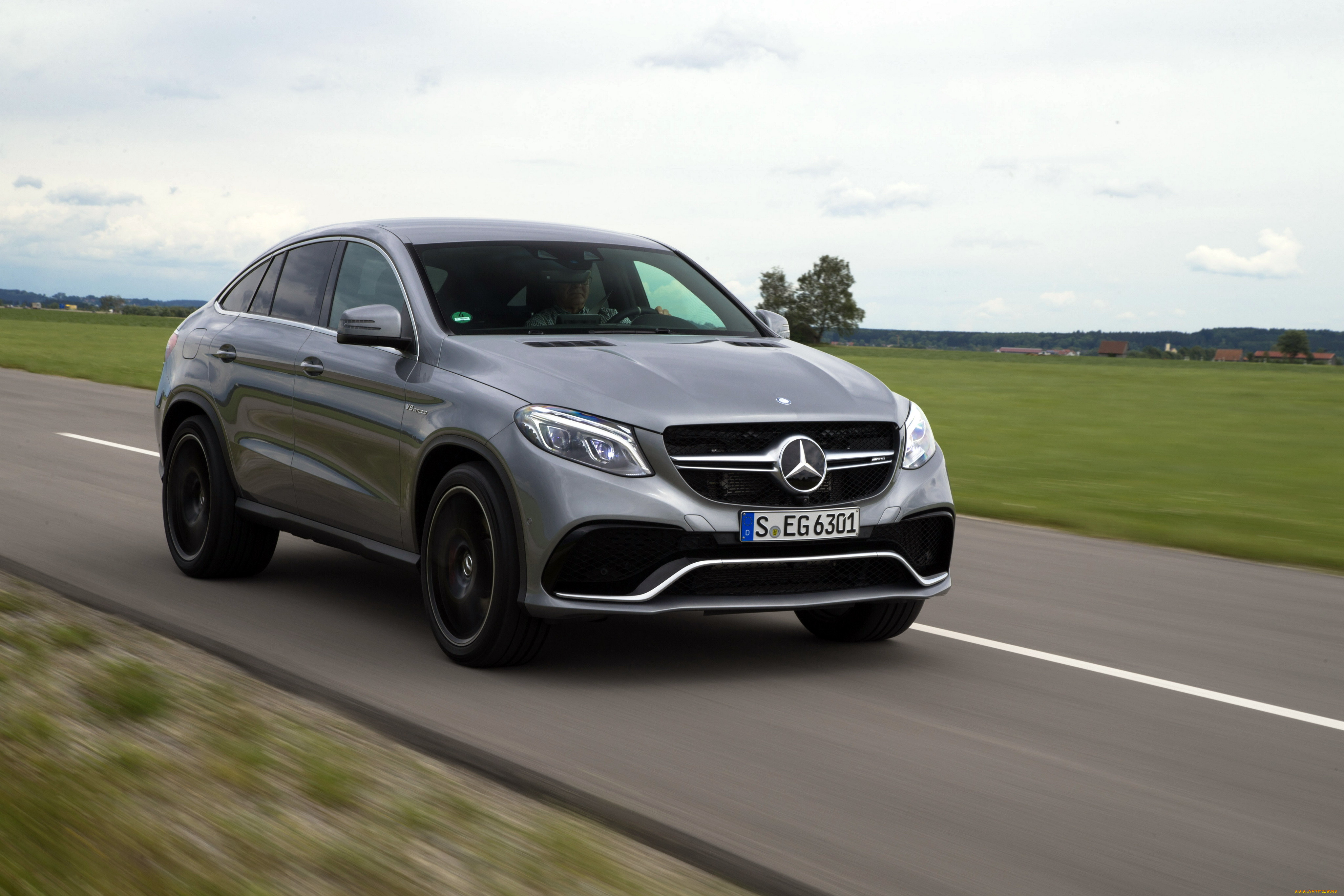 Где мерседес. Mercedes-AMG GLE 63 4matic. Mercedes-AMG GLE 63 S 4matic. Mercedes Benz GLE 63s 2015. Мерседес Бенц гле 63 с АМГ.